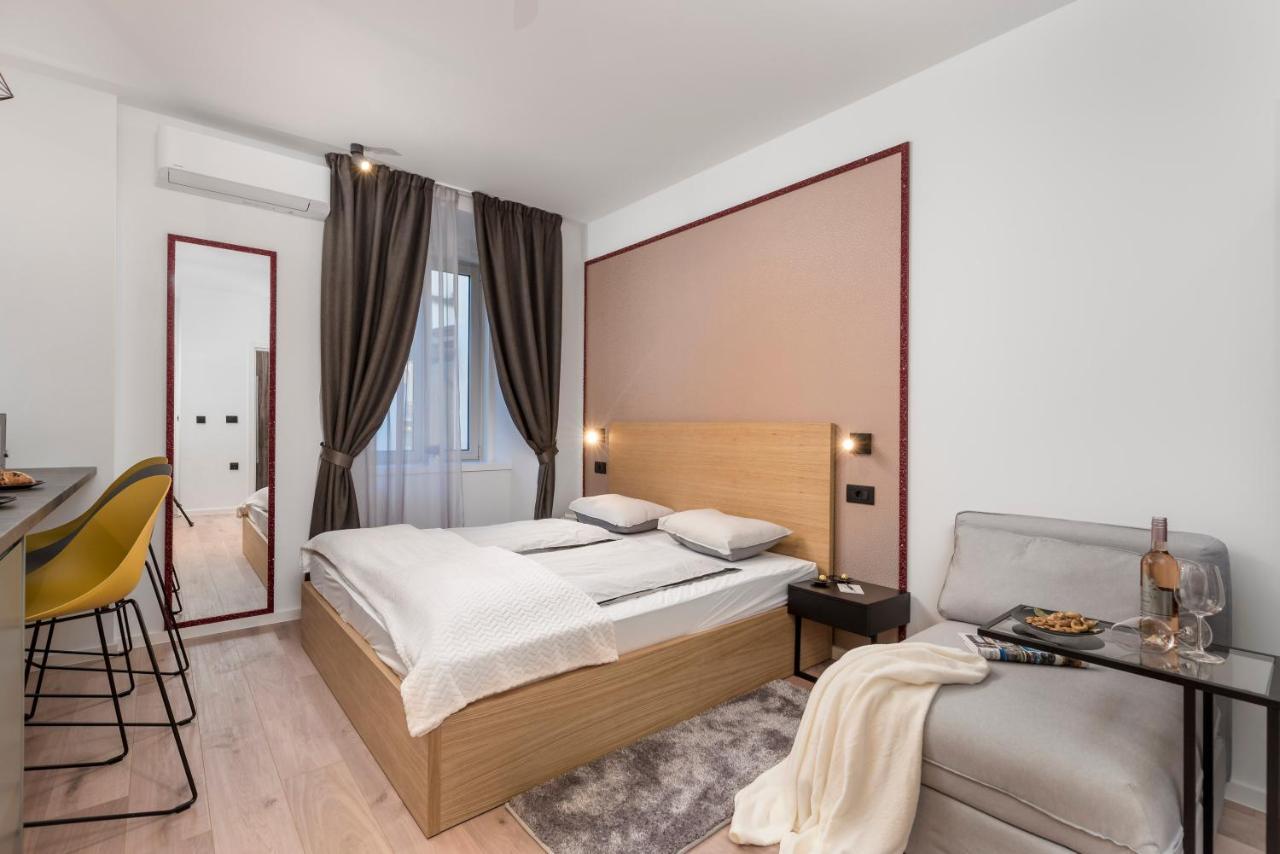 Deluxe Apartments & Rooms "In The Center" Rijeka Zewnętrze zdjęcie